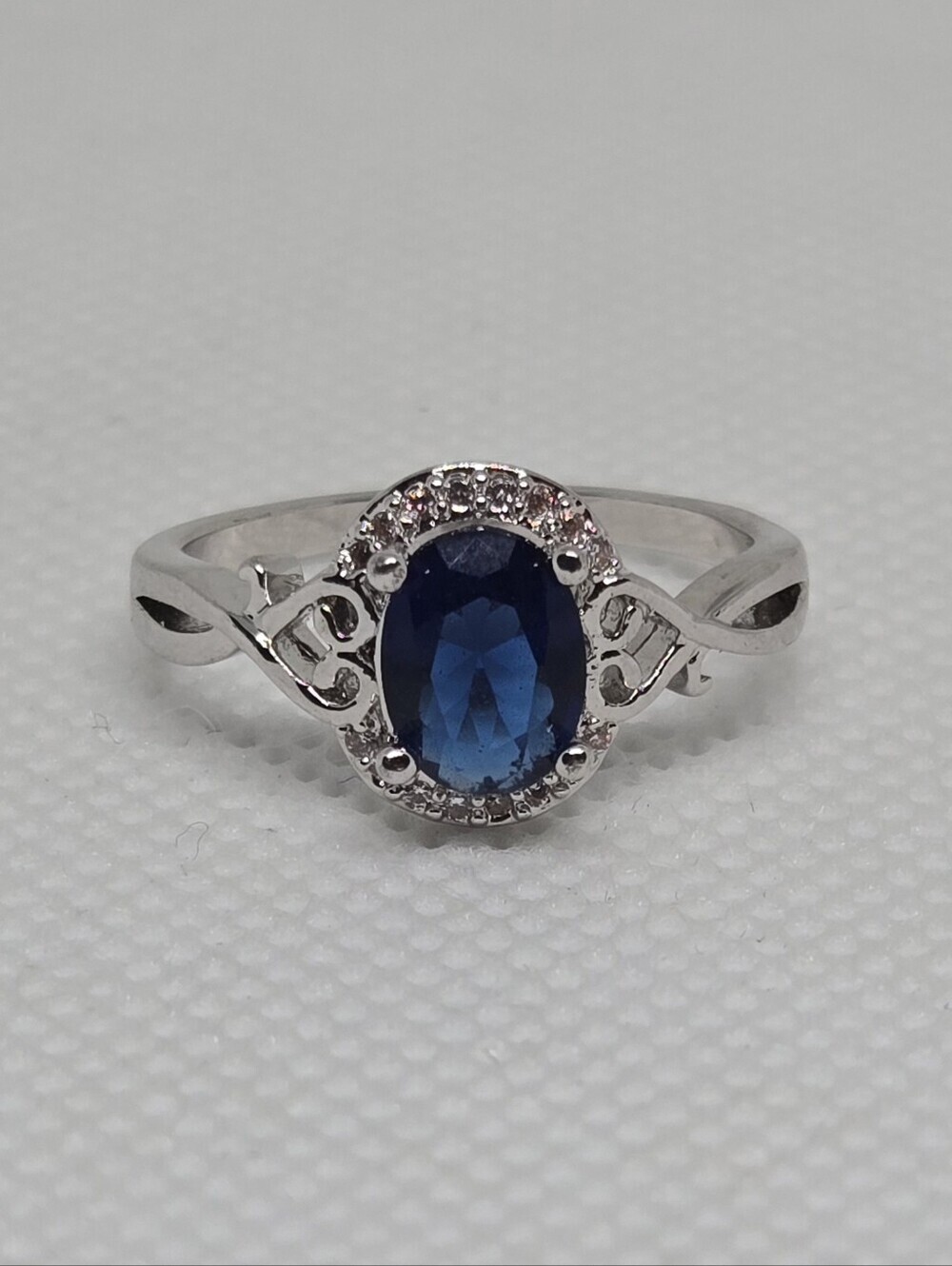 Blue Sapphire Color Halo Ring Silver Tone Filigree Statement Jewelry - Picture 10 of 13